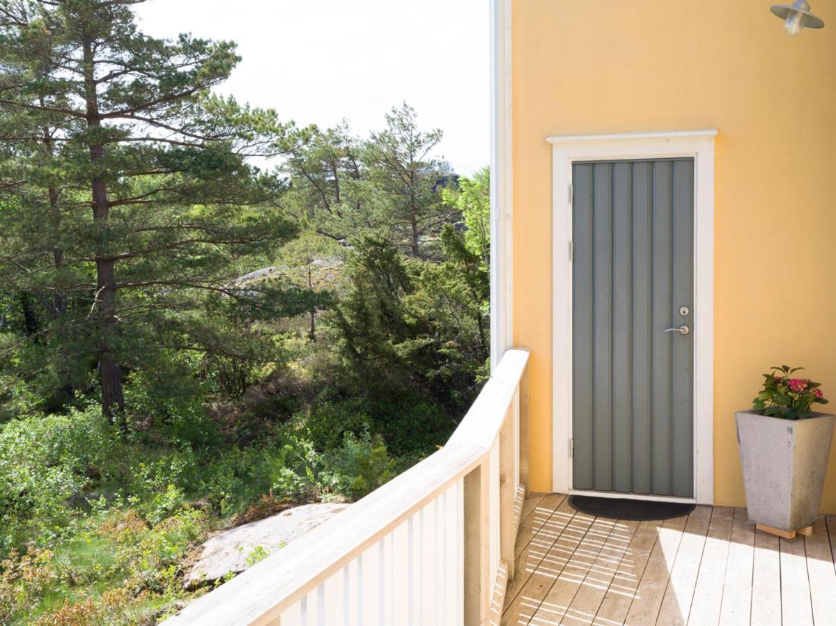 Lovely, Bright Apartment Overlooking Nature Fiskebäckskil Buitenkant foto