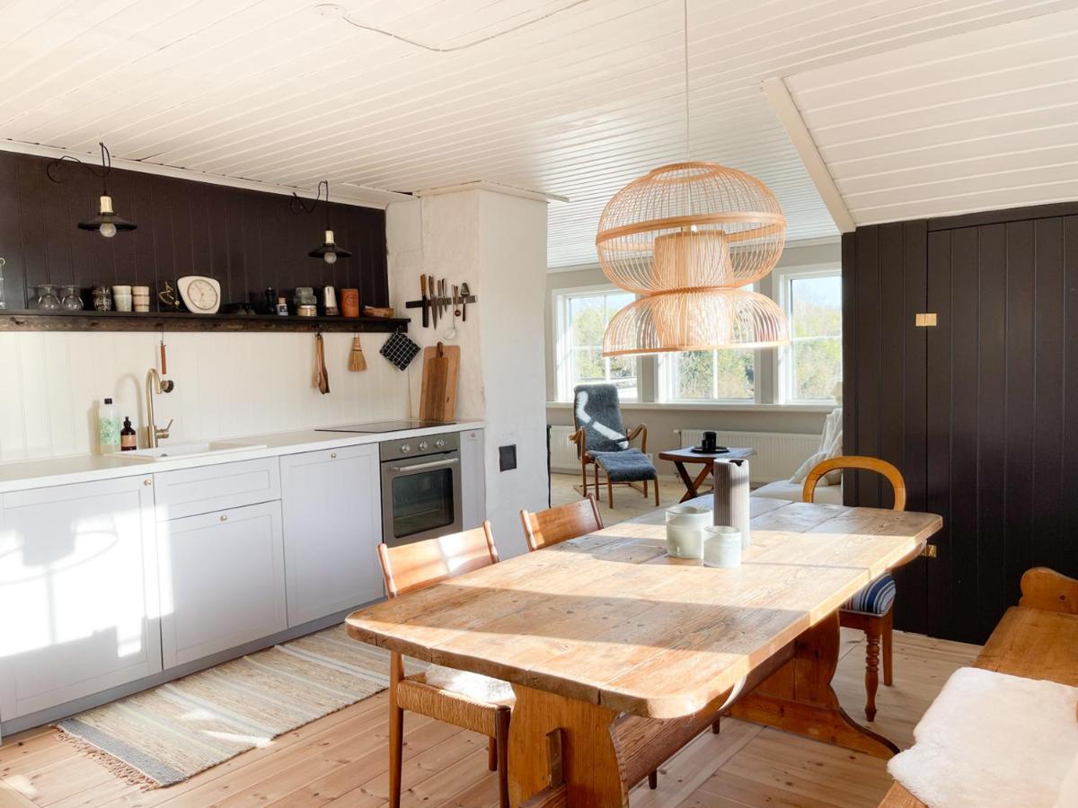 Lovely, Bright Apartment Overlooking Nature Fiskebäckskil Buitenkant foto